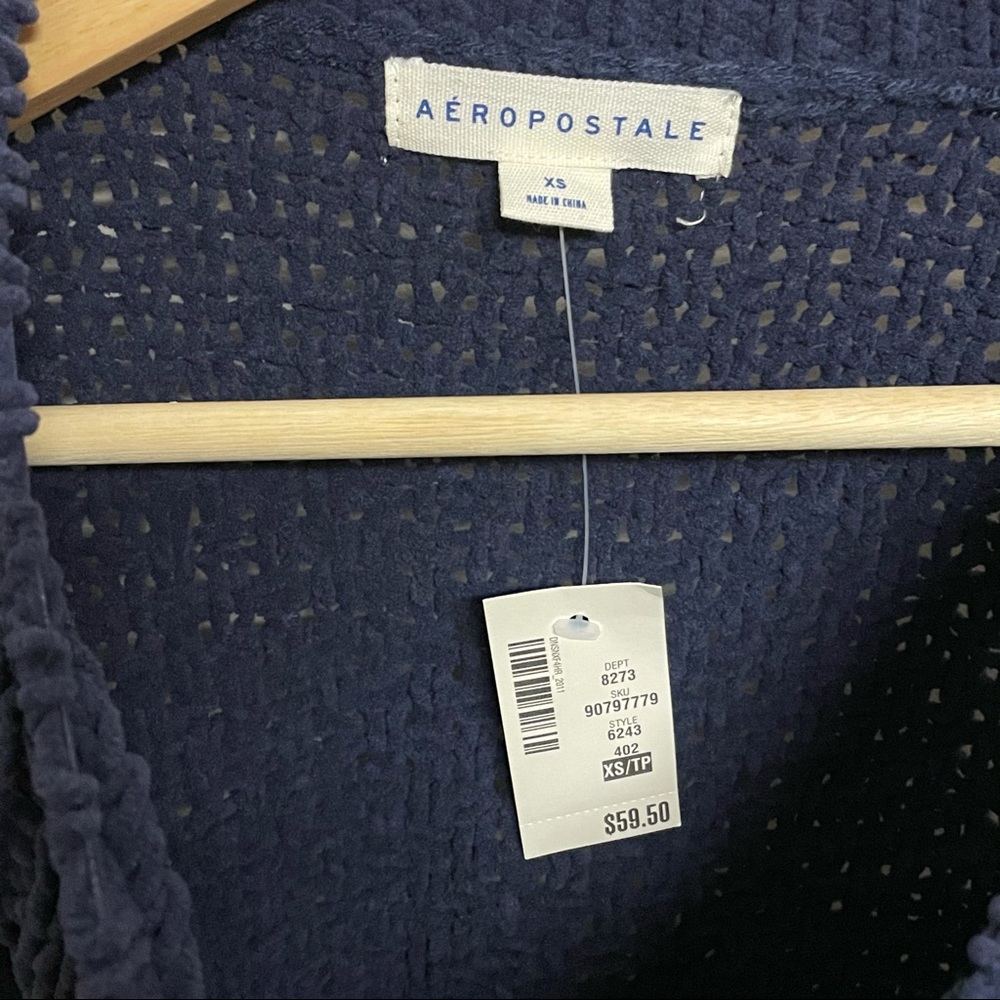 NWT Aero Navy Cable Knit Soft Sweater XS - Picture 2 of 9